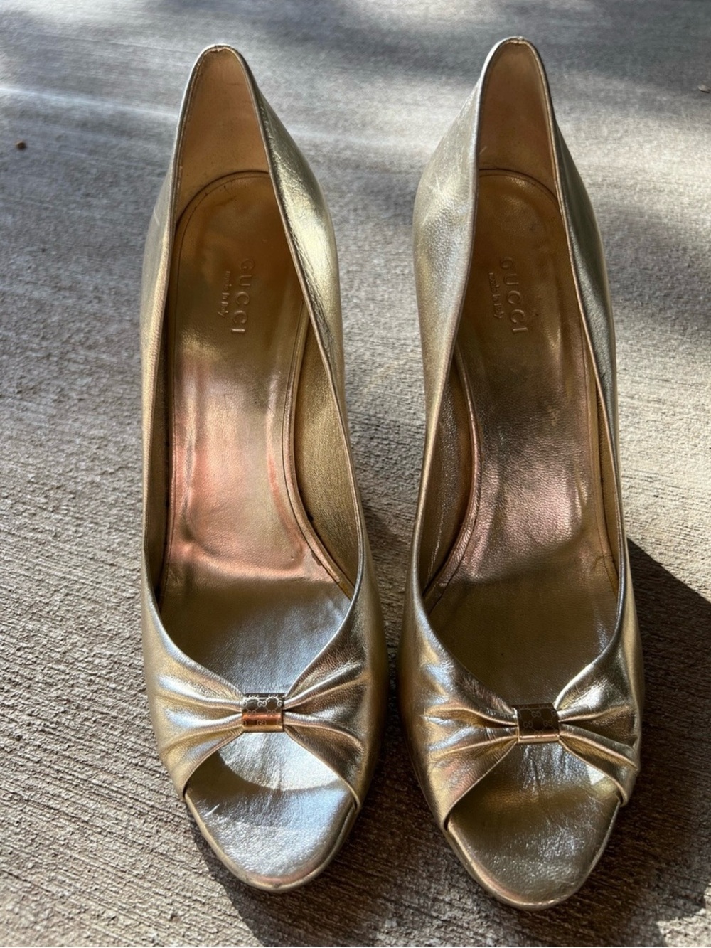 Gucci Metallic Gold Peep-Toe Pumps Heels , 8,5